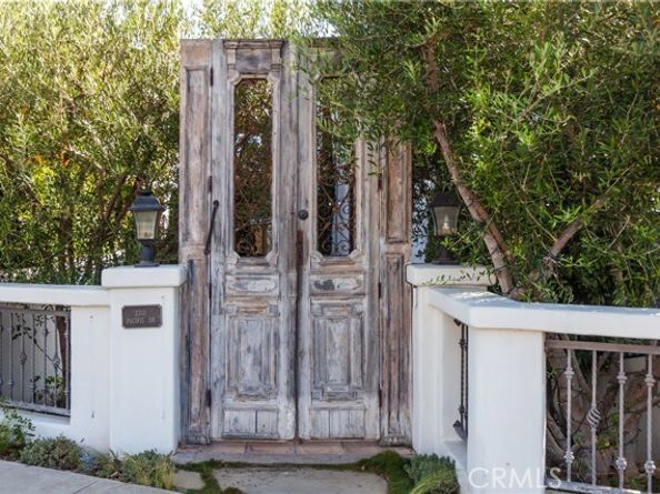2301 Pacific Drive, Corona Del Mar (newport Beach) CA 92625