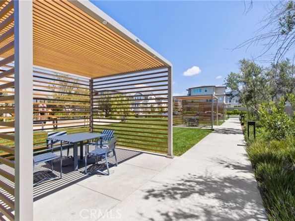180 Paddlewheel, Lake Forest (el Toro) CA 92630