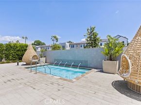 180 Paddlewheel, Lake Forest (el Toro) CA 92630
