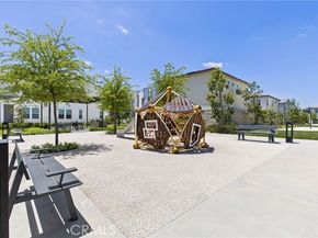 180 Paddlewheel, Lake Forest (el Toro) CA 92630