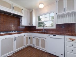 557 Black Hills Drive, Claremont CA 91711