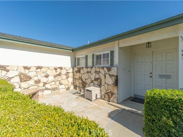 557 Black Hills Drive, Claremont CA 91711