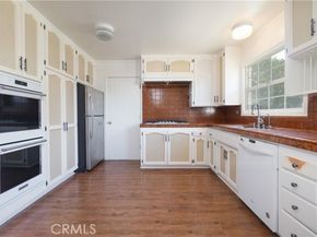 557 Black Hills Drive, Claremont CA 91711