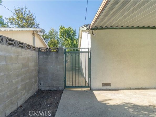 557 Black Hills Drive, Claremont CA 91711