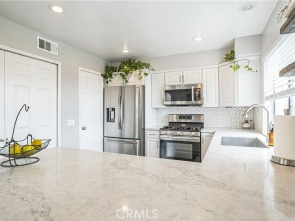 32 Carriage Drive, Lake Forest (el Toro) CA 92610