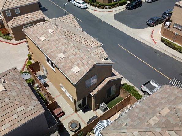 51 Rue Monet, Lake Forest (el Toro) CA 92610