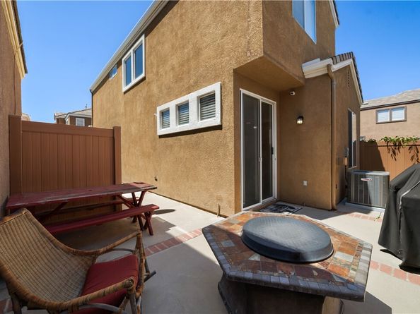 51 Rue Monet, Lake Forest (el Toro) CA 92610