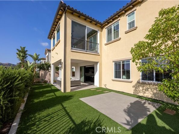 17 Heliotrope, Lake Forest (el Toro) CA 92630