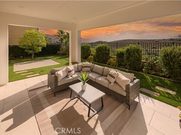 17 Heliotrope, Lake Forest (el Toro) CA 92630