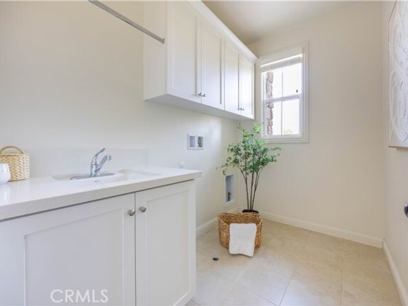 17 Heliotrope, Lake Forest (el Toro) CA 92630