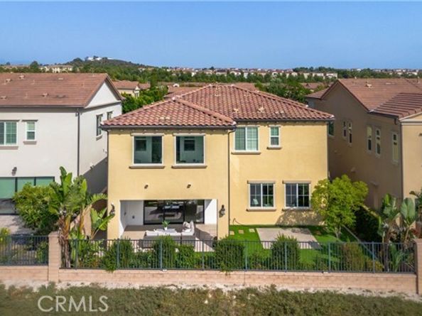 17 Heliotrope, Lake Forest (el Toro) CA 92630