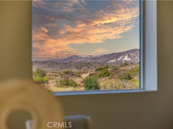 17 Heliotrope, Lake Forest (el Toro) CA 92630