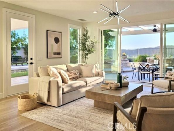 41 Long View Road, Laguna Hills CA 92679