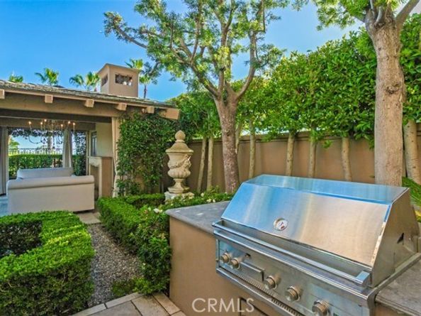 6 Windemere Court, Newport Coast CA 92657