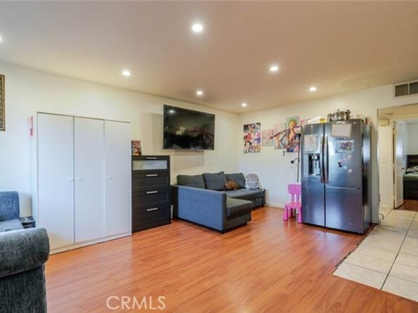 13100 Bromont Avenue 11, Sylmar (los Angeles) CA 91342