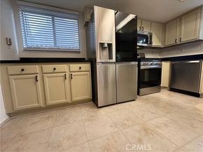 9213 Independence Way, North Hills (los Angeles) CA 91343