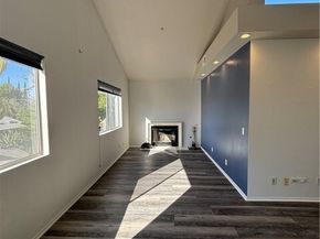 9213 Independence Way, North Hills (los Angeles) CA 91343