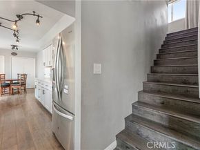 9946 Owensmouth 9, Chatsworth (los Angeles) CA 91311