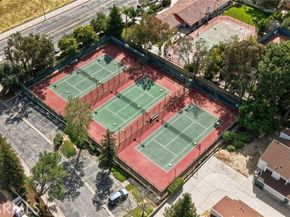 18130 Andrea Circle 4, Northridge (los Angeles) CA 91325