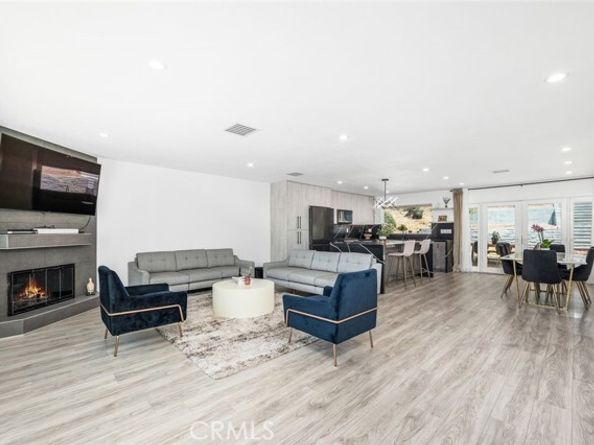 7136 Forest Hills, West Hills (los Angeles) CA 91307