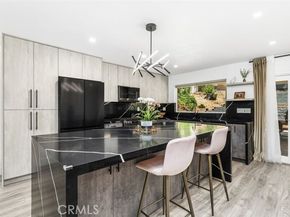 7136 Forest Hills, West Hills (los Angeles) CA 91307