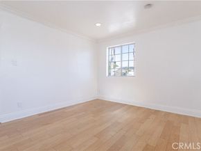 8855 Tyrone Avenue, Panorama City (los Angeles) CA 91402
