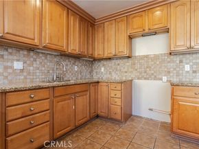 8855 Tyrone Avenue, Panorama City (los Angeles) CA 91402
