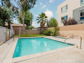 7319 Hazeltine Avenue 4, Van Nuys (los Angeles) CA 91405