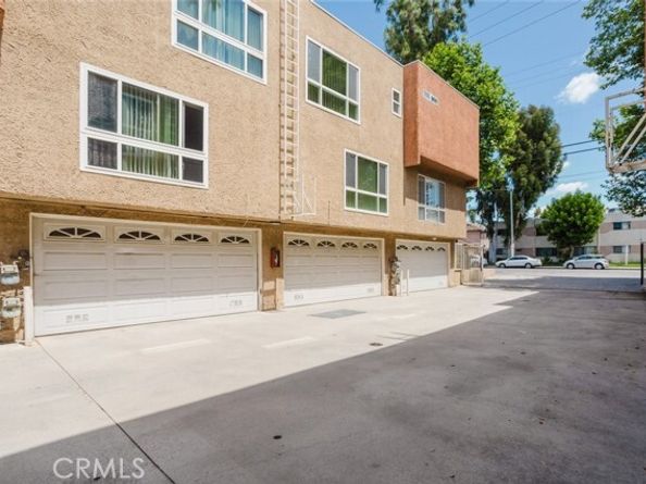 7319 Hazeltine Avenue 4, Van Nuys (los Angeles) CA 91405