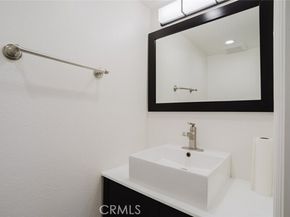 7319 Hazeltine Avenue 4, Van Nuys (los Angeles) CA 91405