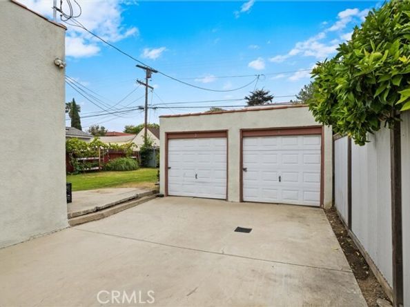 3562 Orange, Long Beach CA 90807