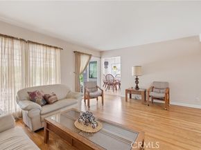 11007 MONTGOMERY Avenue, Granada Hills (los Angeles) CA 91344