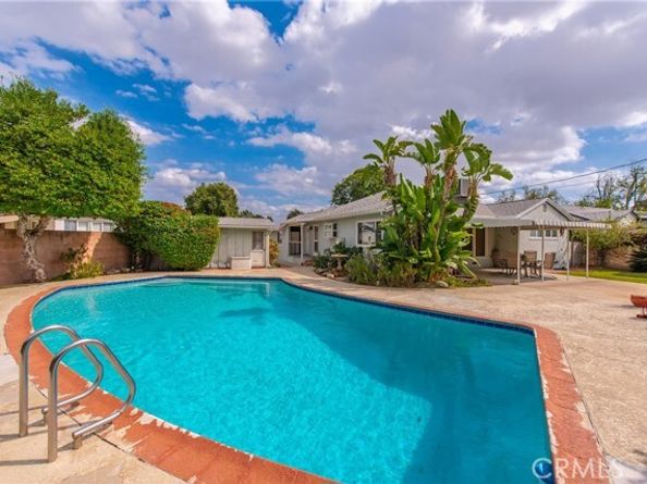 11007 MONTGOMERY Avenue, Granada Hills (los Angeles) CA 91344