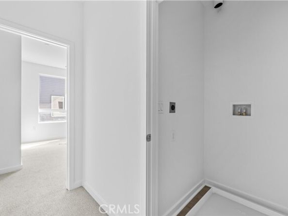9423 N Sepulveda Blvd. 4, North Hills (los Angeles) CA 91343