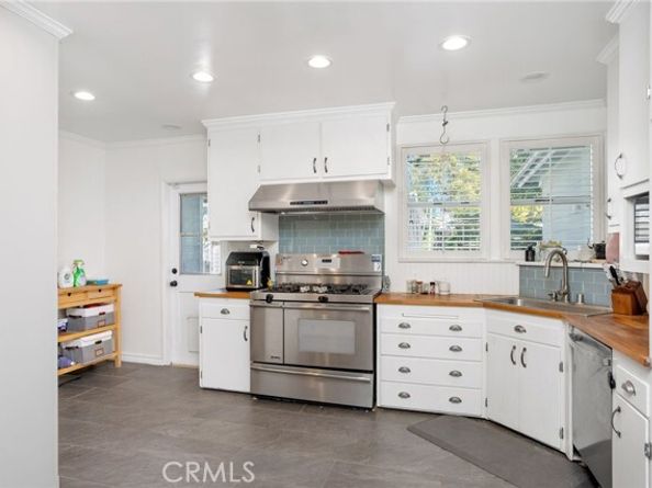 11519 Albers Street, North Hollywood (los Angeles) CA 91601