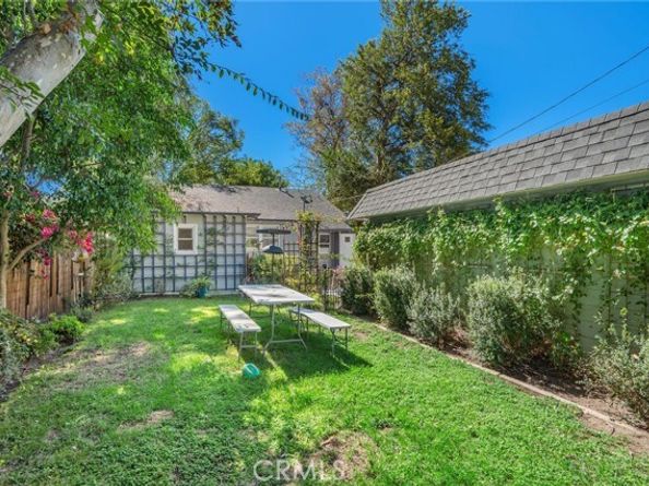 11519 Albers Street, North Hollywood (los Angeles) CA 91601