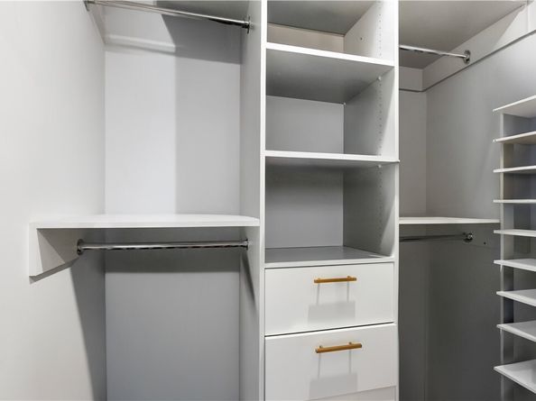 21018 Lull Street, Canoga Park (los Angeles) CA 91304