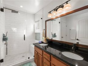 21018 Lull Street, Canoga Park (los Angeles) CA 91304