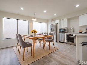 22038 Vanowen Street 113, Woodland Hills (los Angeles) CA 91303