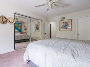 22038 Vanowen Street 113, Woodland Hills (los Angeles) CA 91303