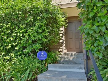 21241 Lassen Street