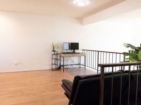 21241 Lassen Street 1, Chatsworth (los Angeles) CA 91311
