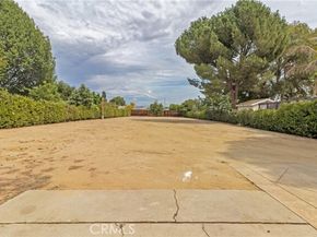 8546 Woodley Ave, North Hills (los Angeles) CA 91343
