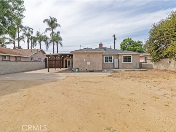 8546 Woodley Ave, North Hills (los Angeles) CA 91343