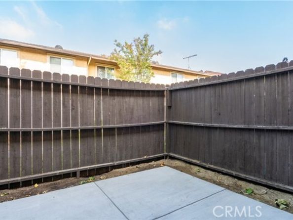 12302 Runnymede Street 4, North Hollywood (los Angeles) CA 91605