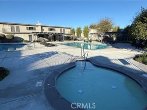 22049 Oxnard, Woodland Hills (los Angeles) CA 91367