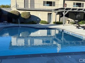 22049 Oxnard, Woodland Hills (los Angeles) CA 91367