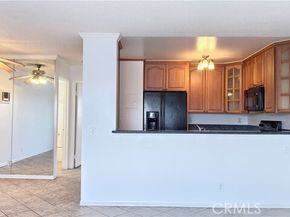 20930 Parthenia Street 216, Canoga Park (los Angeles) CA 91304