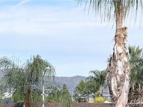 20930 Parthenia Street 216, Canoga Park (los Angeles) CA 91304