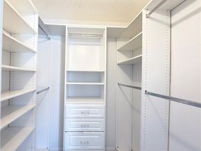 20930 Parthenia Street 216, Canoga Park (los Angeles) CA 91304